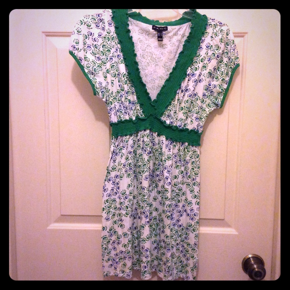 FANG M green white print elastic green trim dress